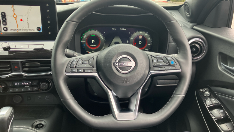 Nissan Juke 1.6 Hybrid Tekna 5dr Auto Hybrid Hatchback